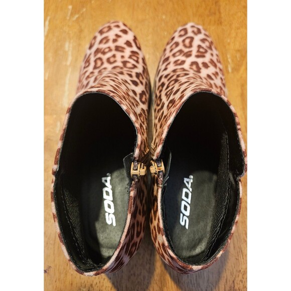 Soda Leopard Print Heeled Booties Size 7 Zip Up - Picture 7 of 8